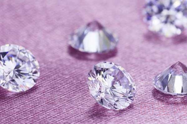 钻石回收价格可以在线查询吗 哪里查询最实时